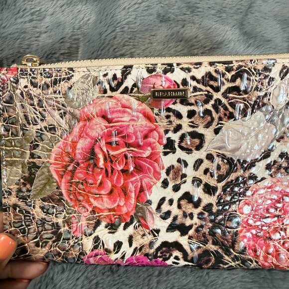 Brahmin Flower Wristlet Wallet/Purse - Picture 2 of 6